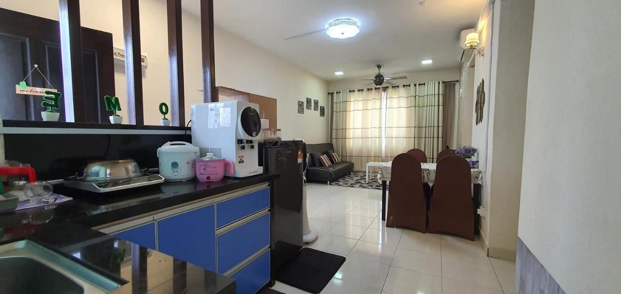 Leezahomestay Bayan Lepas Exterior photo